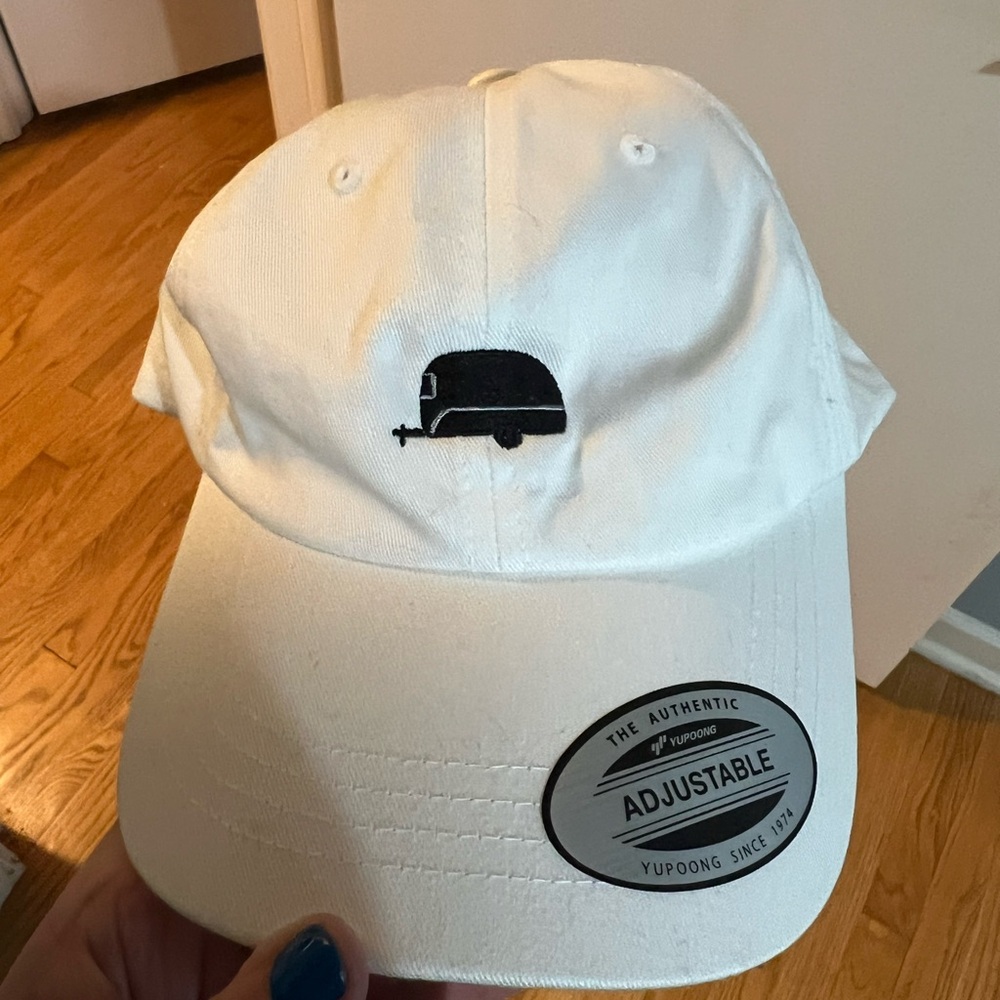 Camper embroidered hat